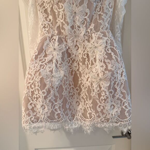NWOT BRONX AND BANCO Colette White Lace Long Sleeve Mini Wedding Bridal Dress - Picture 9 of 16